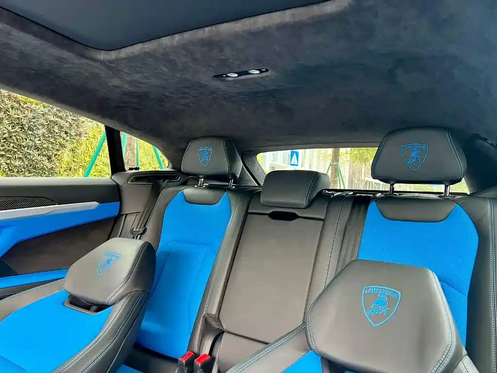 Lamborghini Urus — миниатюра 10