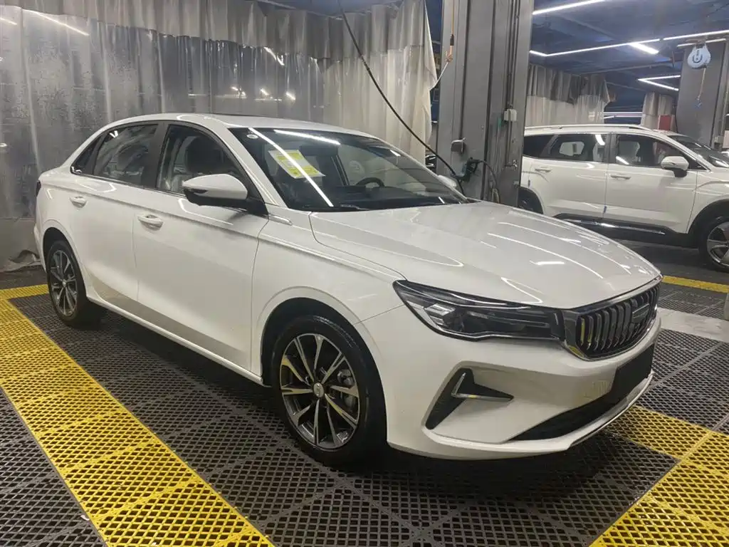 Geely Emgrand 2026 400 1.5L CVT