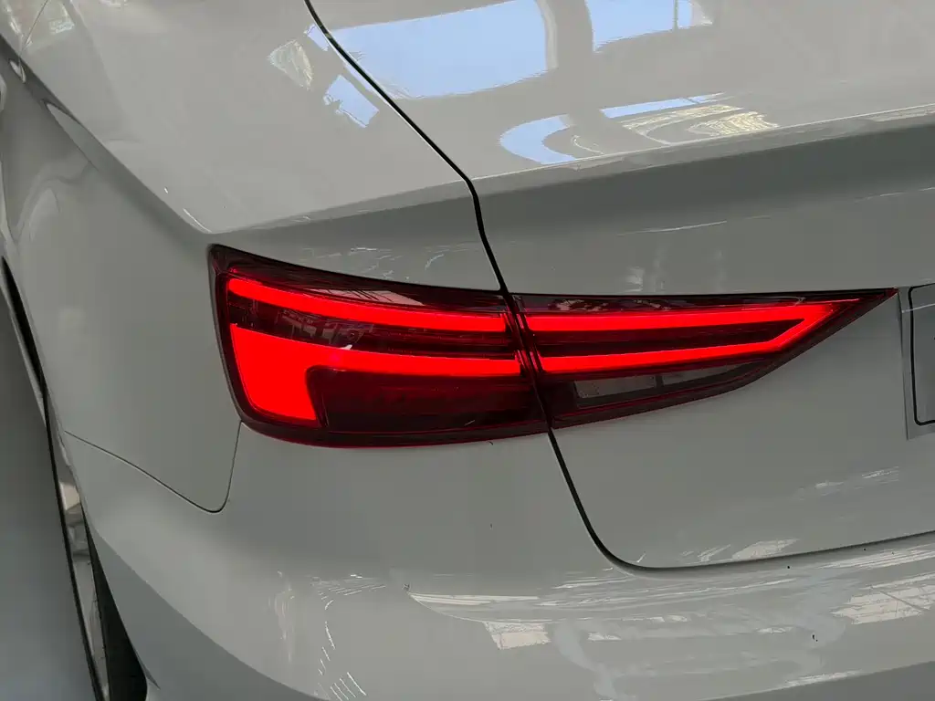 Audi A3 2019 Limousine 35 TFSI VI