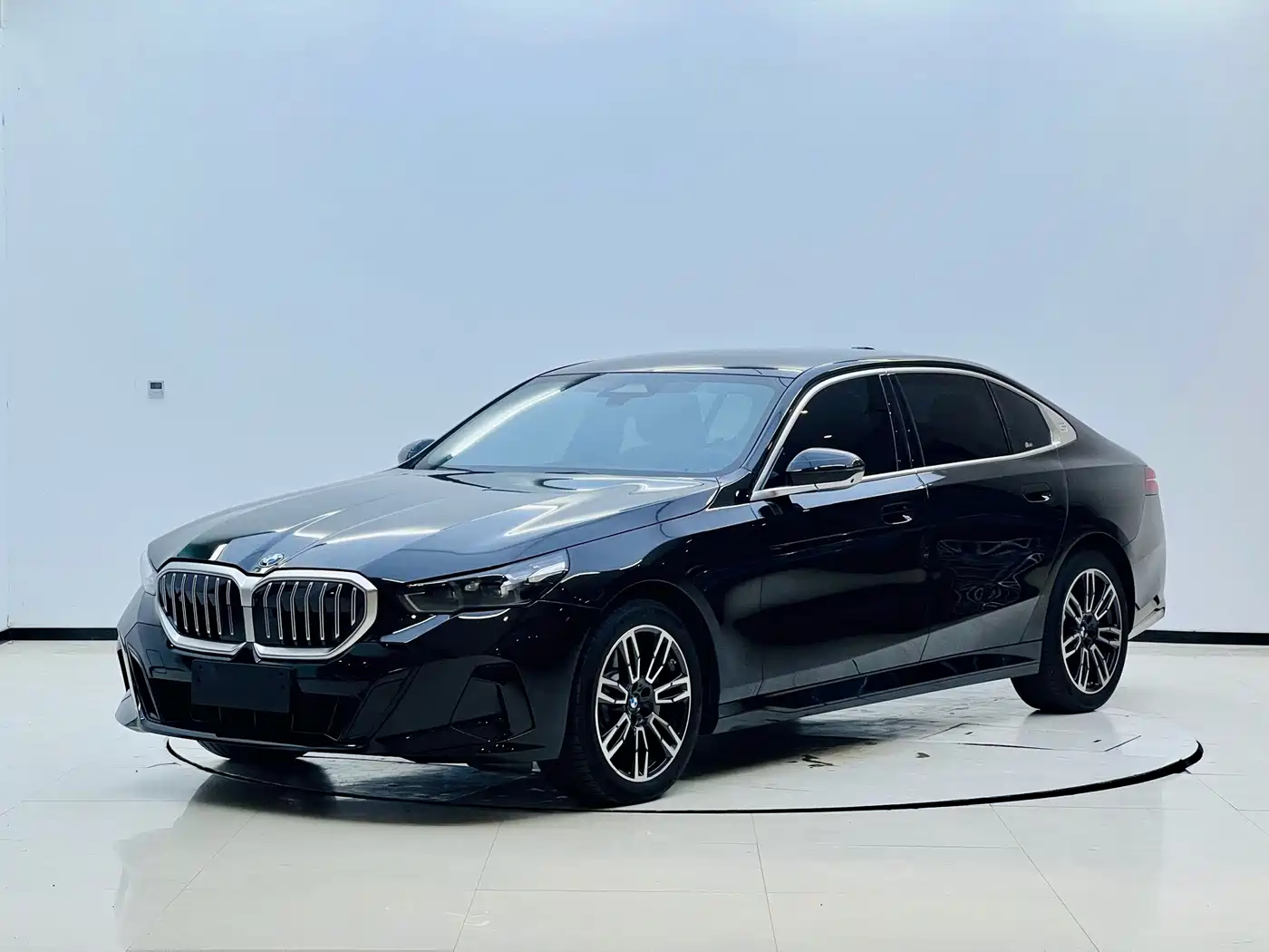 宝马5系 2026款 530Li 领先型 M运动套装 2026