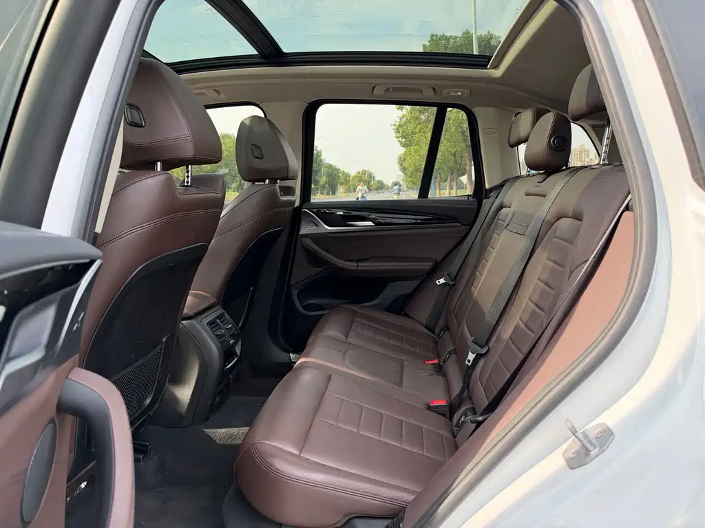 BMW X3 — миниатюра 13