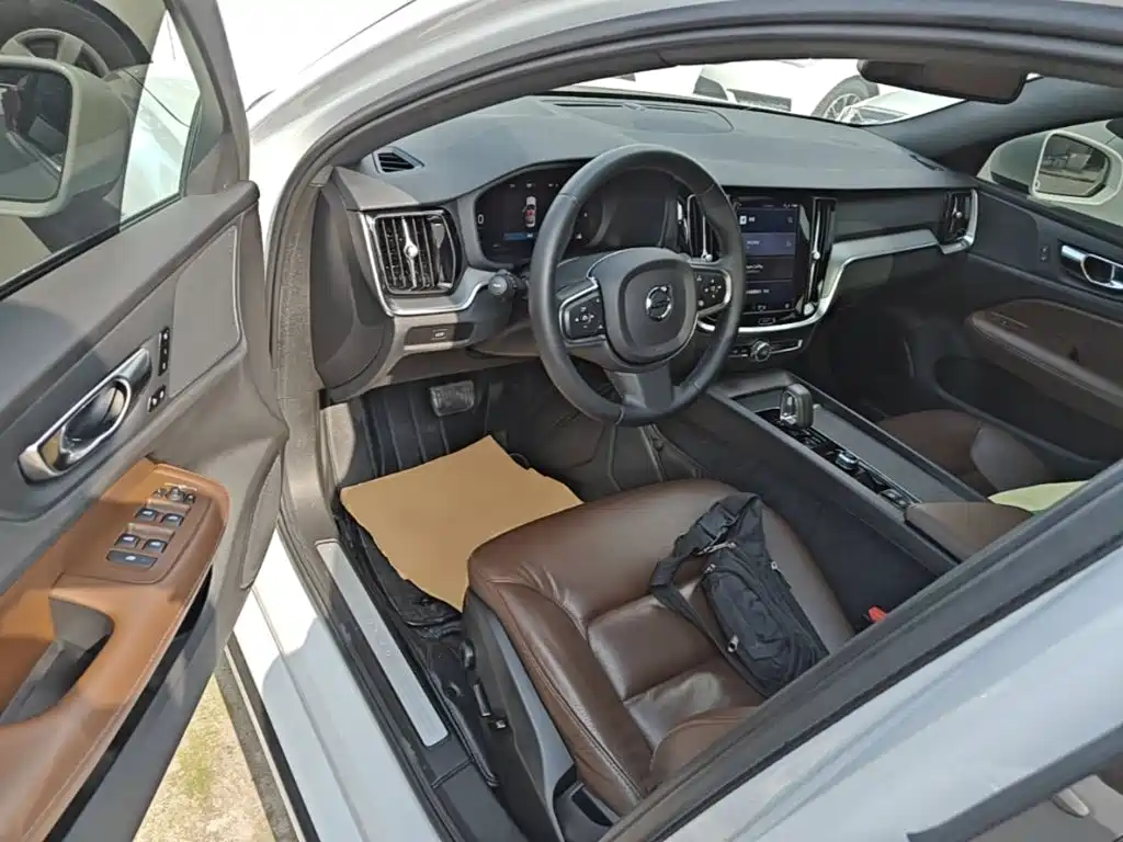 Volvo S60 — миниатюра 16