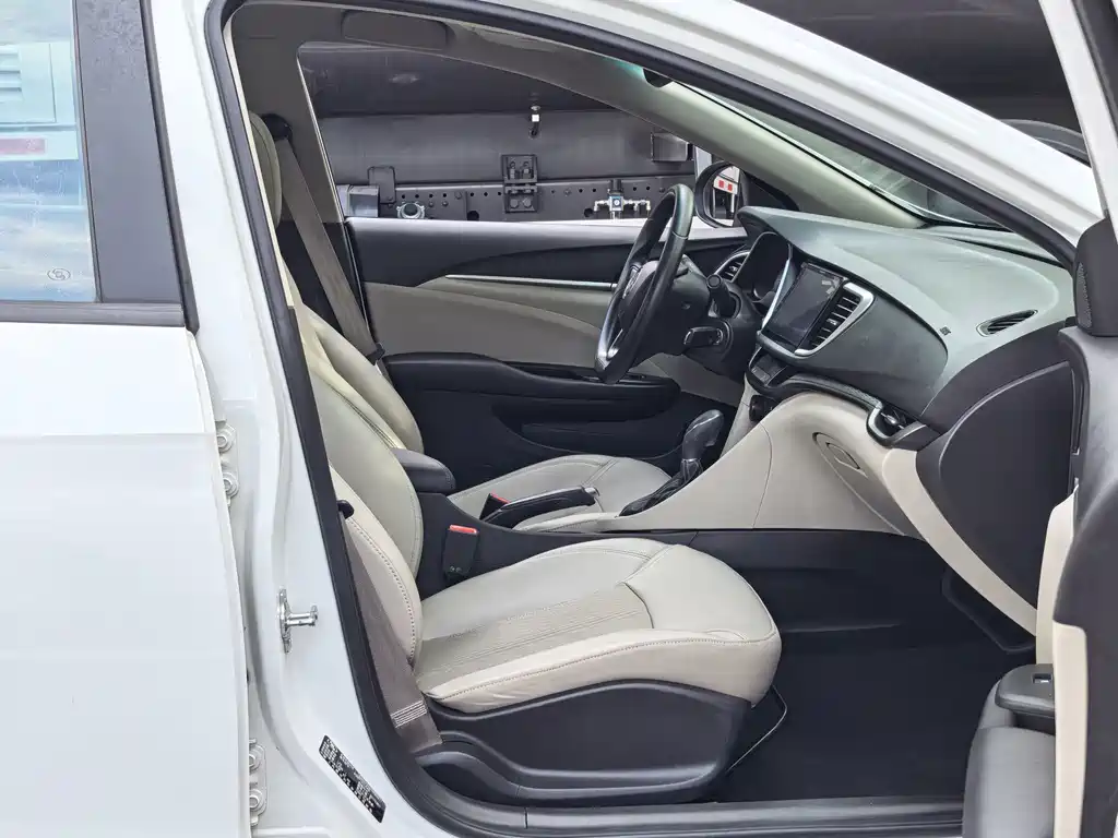Buick Excelle — миниатюра 12