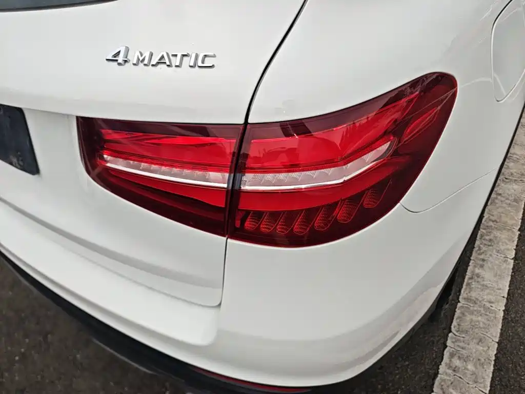 Mercedes-Benz GLC — миниатюра 8