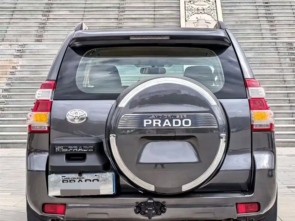 Toyota Land Cruiser Prado 2014 2.7L AT Standard
