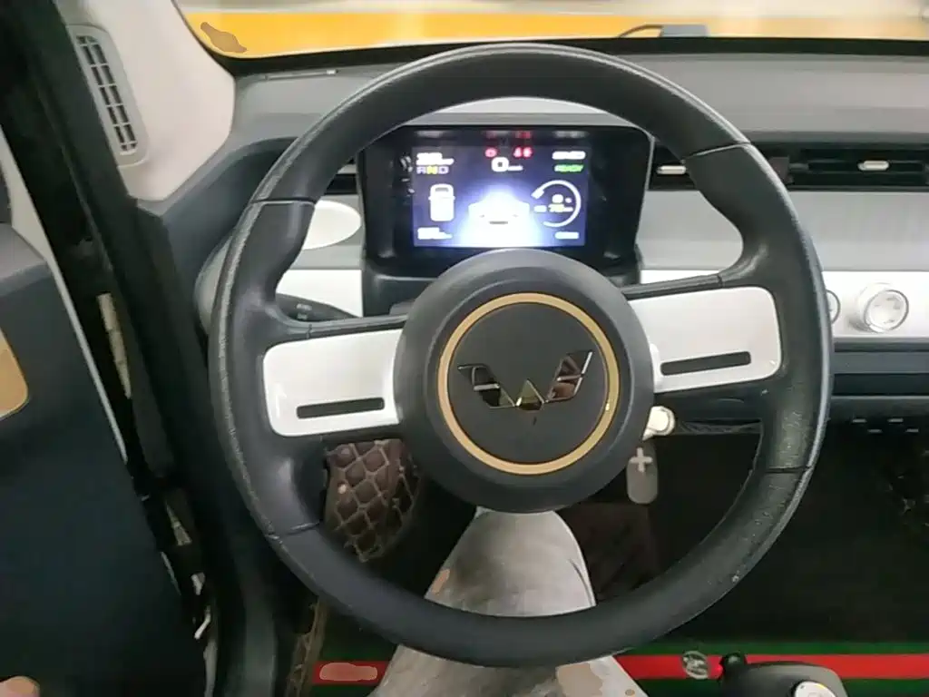 Wuling MINIEV — миниатюра 11