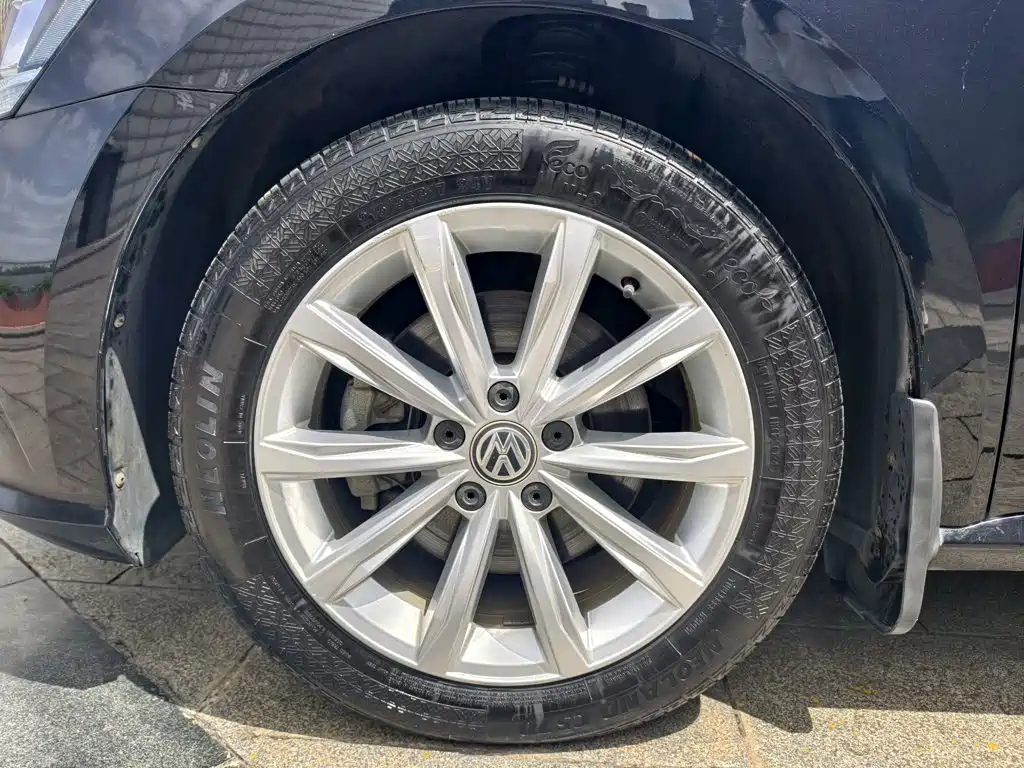 Volkswagen Passat — миниатюра 13
