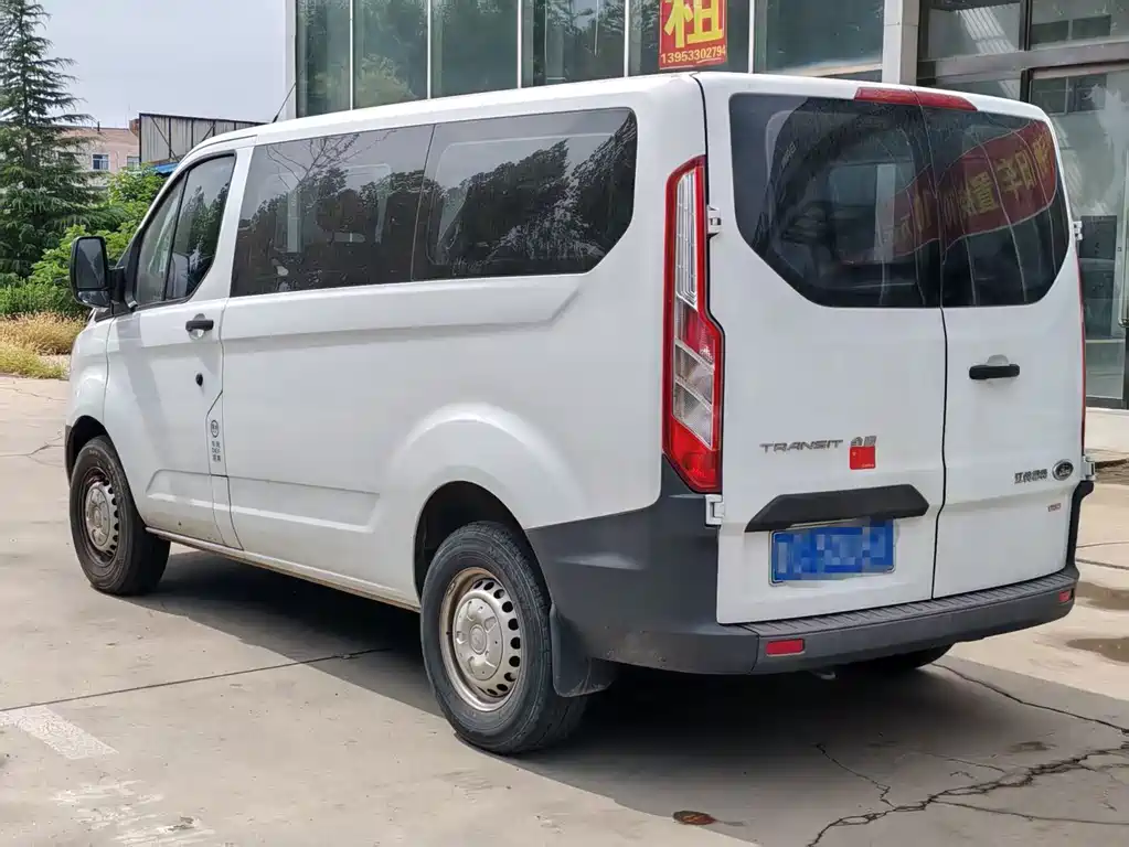 Ford Transit — миниатюра 6