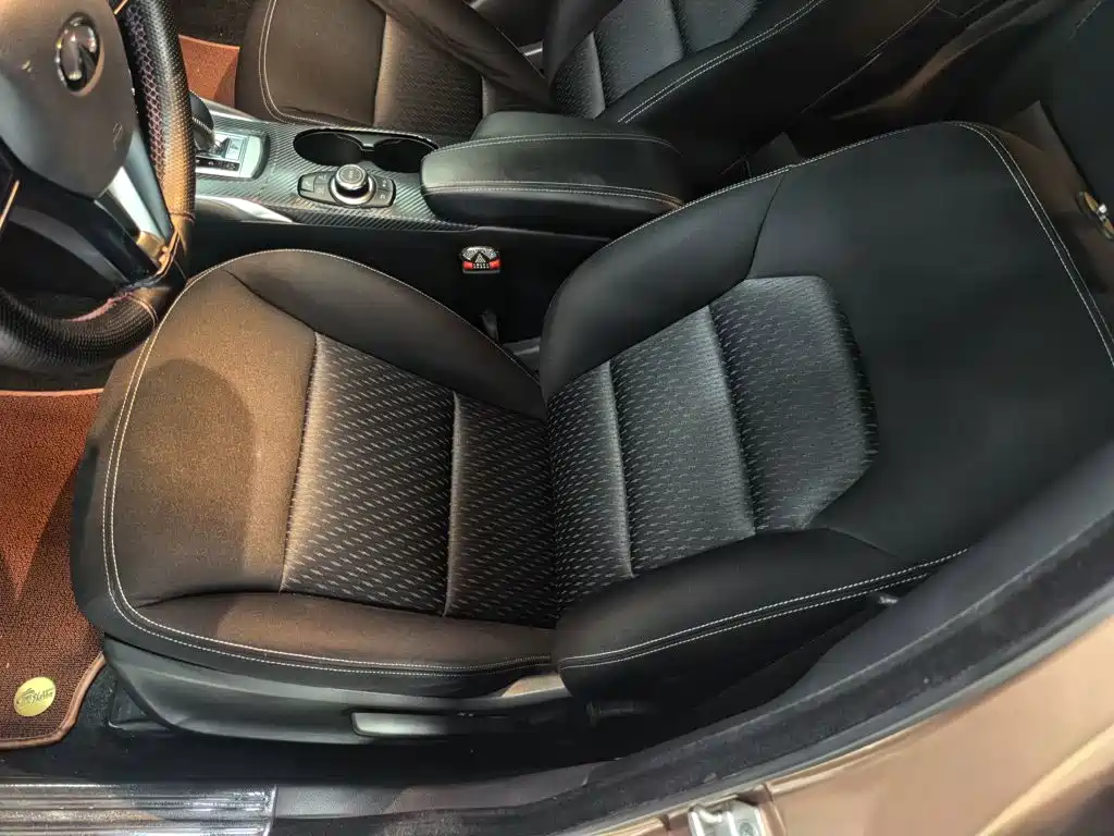 Infiniti QX30 — миниатюра 11