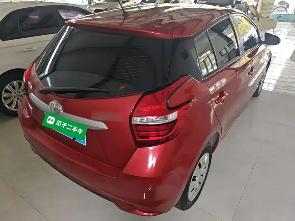 Toyota Yaris L — миниатюра 7