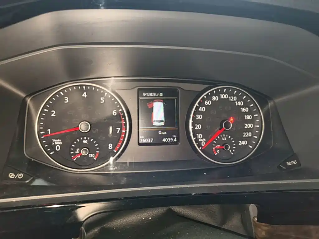 Volkswagen Multivan — миниатюра 12