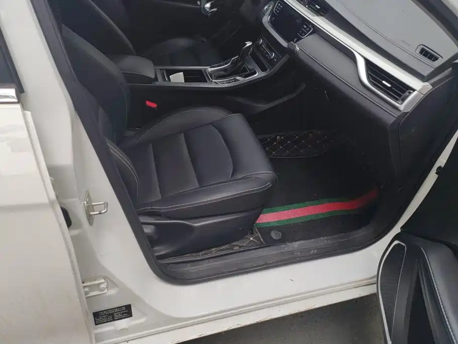 Geely Emgrand — миниатюра 8