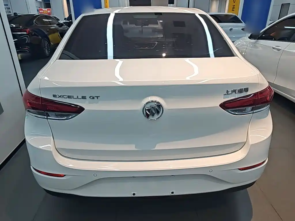 Buick Excelle — миниатюра 6