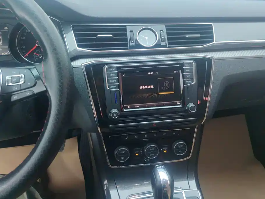 Volkswagen Passat — миниатюра 13