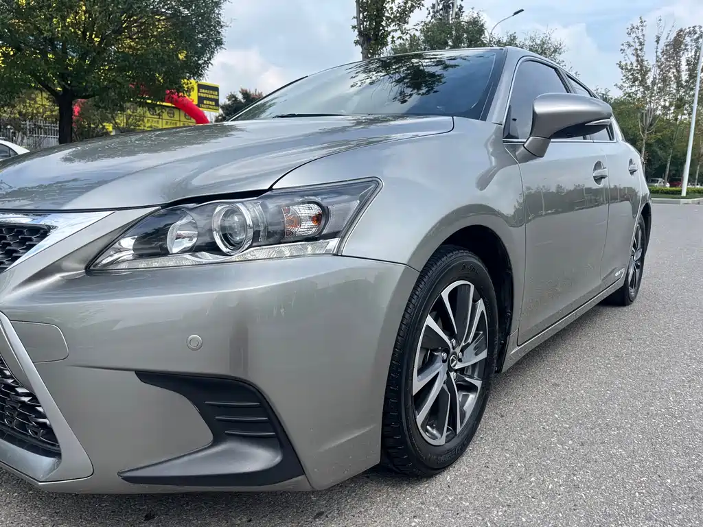 Lexus CT — миниатюра 4