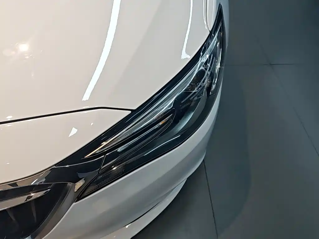 Buick Excelle — миниатюра 24