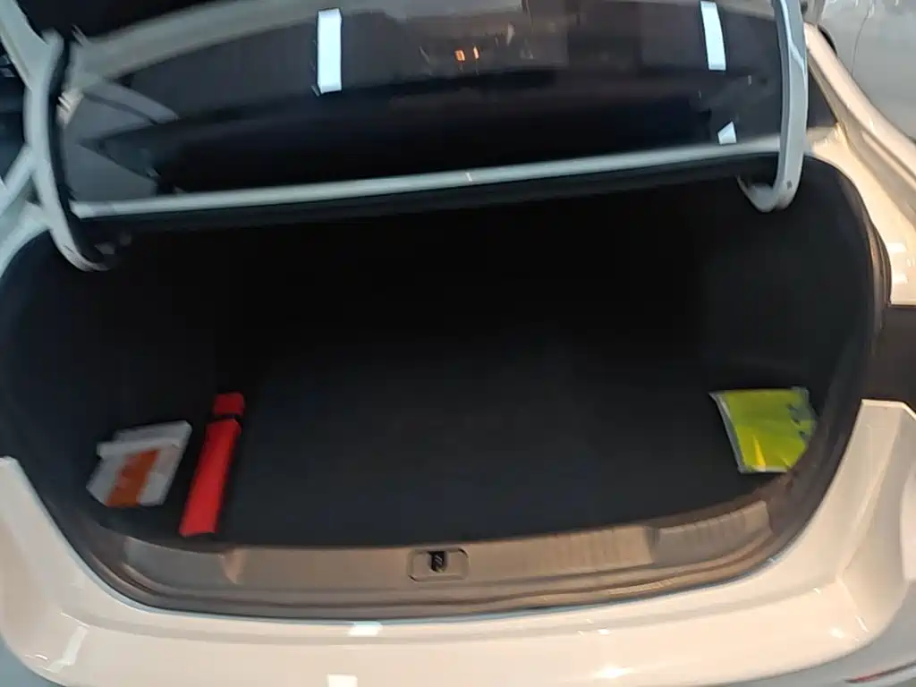 Buick Excelle — миниатюра 19
