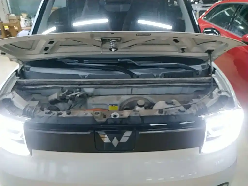 Wuling MINIEV — миниатюра 20