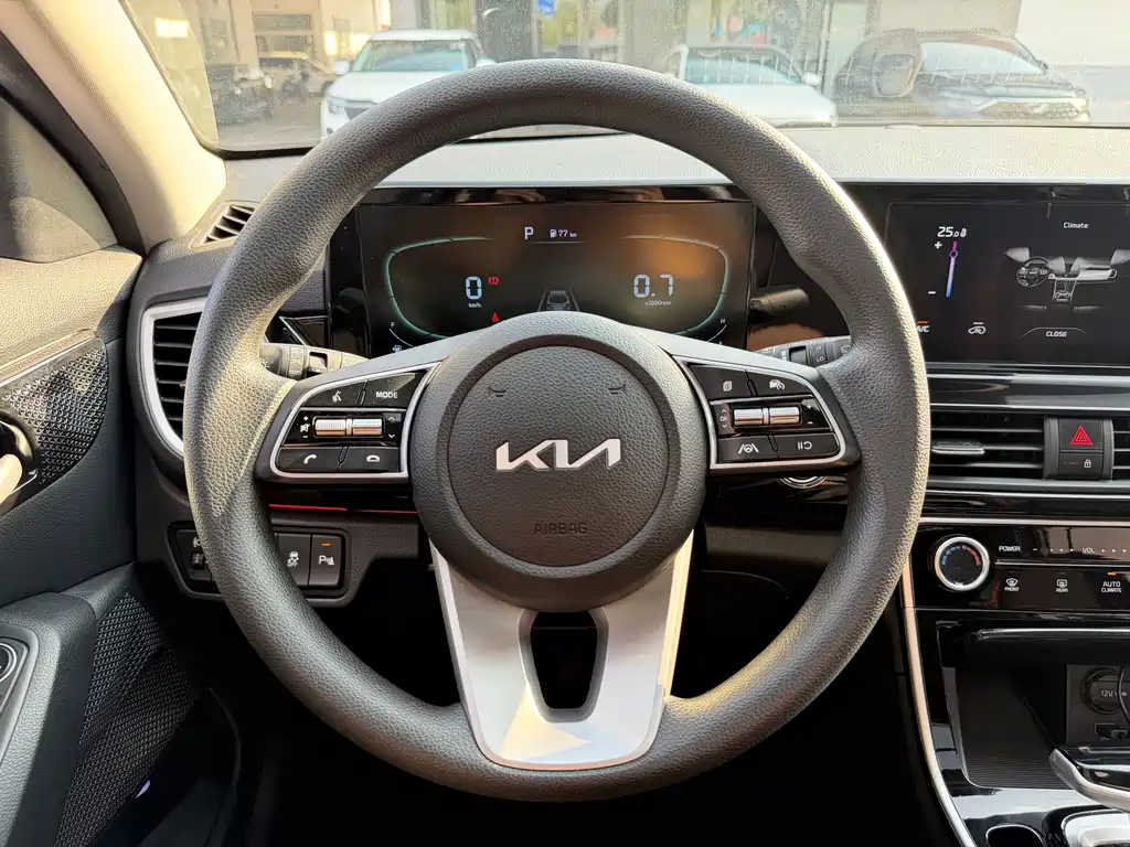 Kia Seltos — миниатюра 10