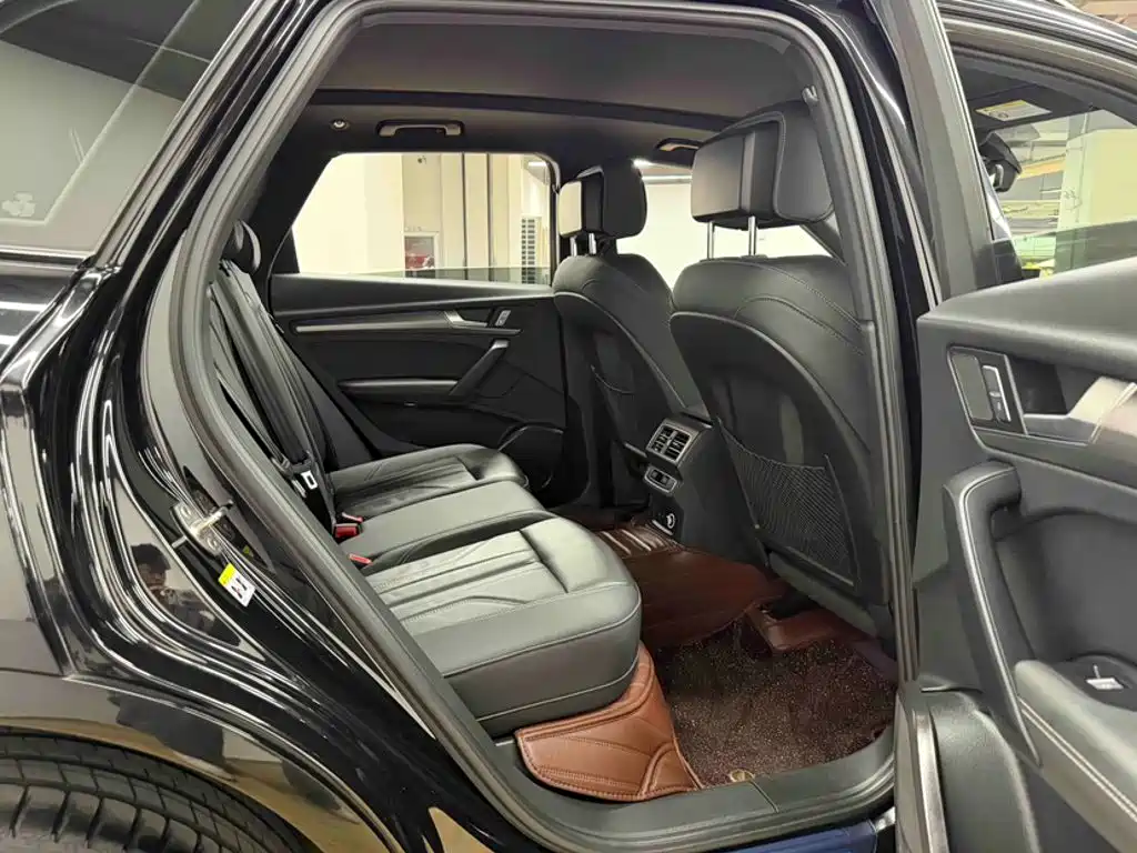 Audi Q5L — миниатюра 5