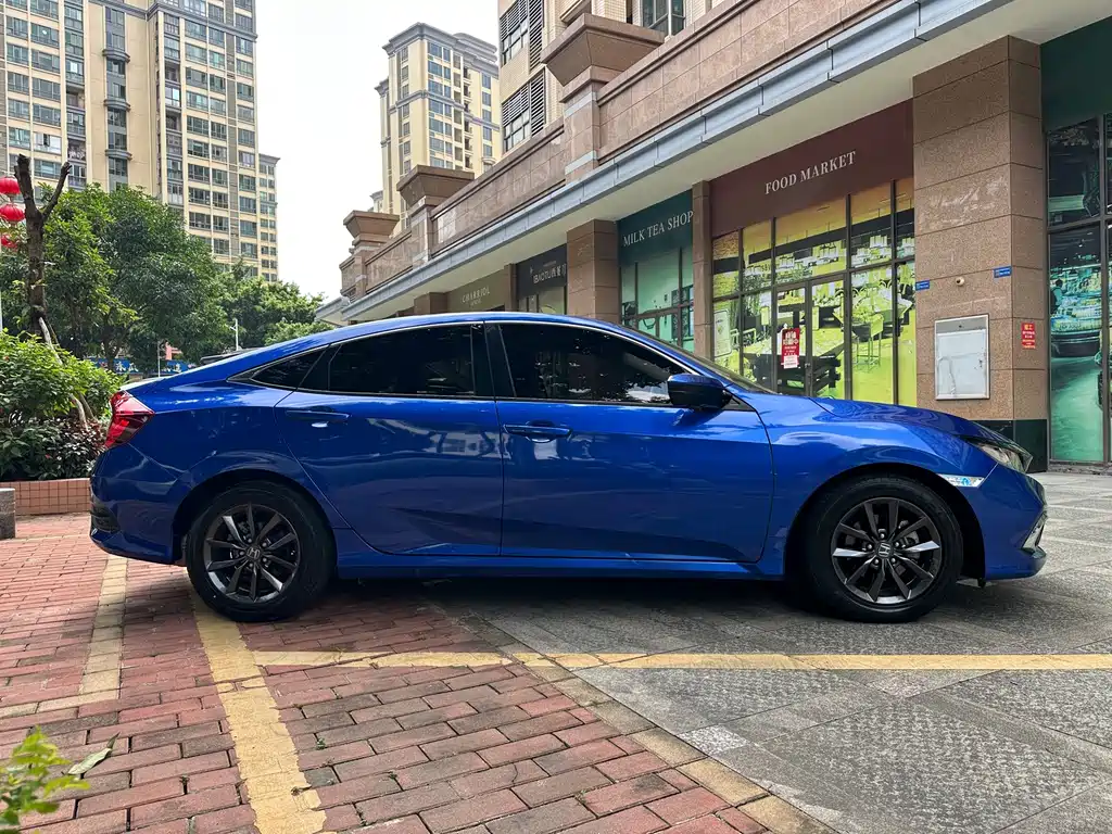 Honda Civic — миниатюра 7