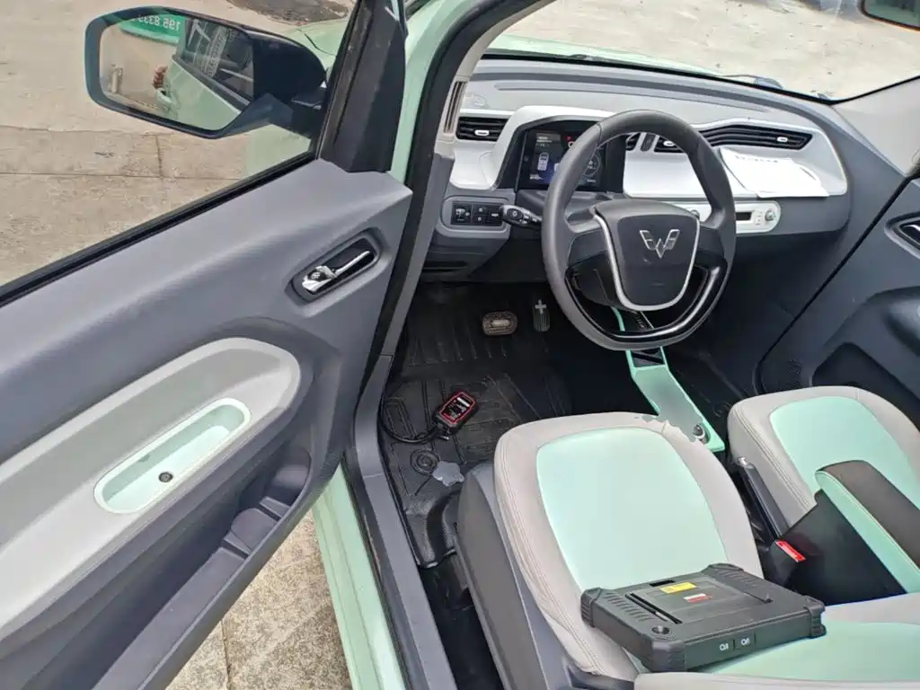 Wuling MINIEV — миниатюра 16
