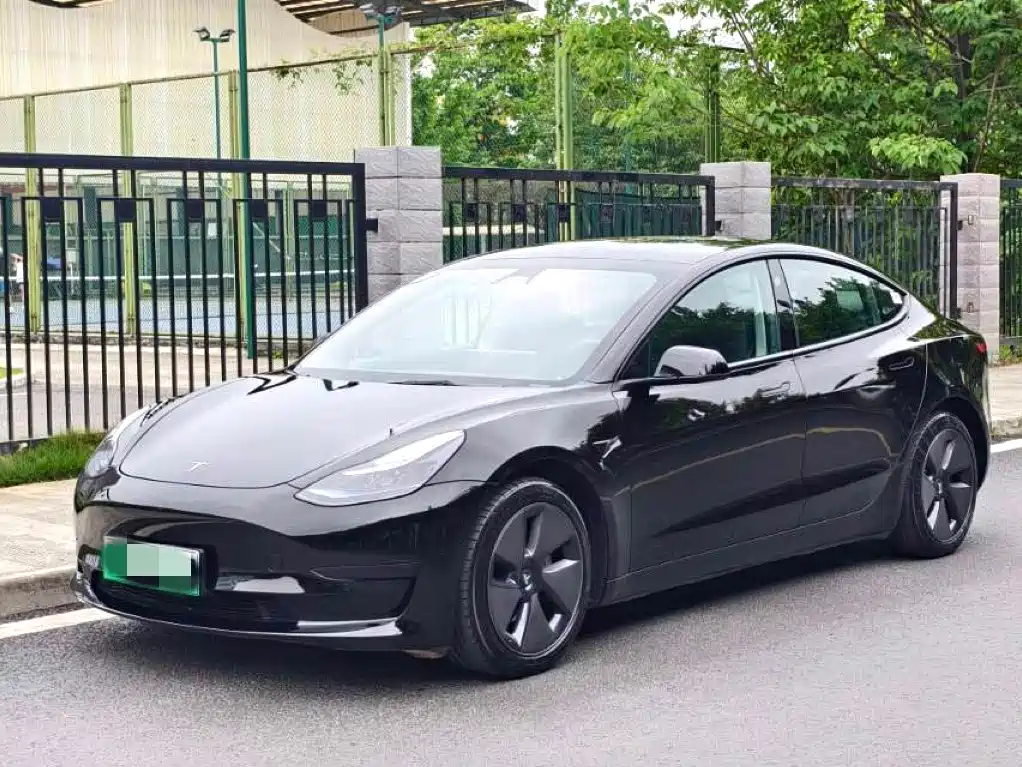 Tesla Model 3 2023