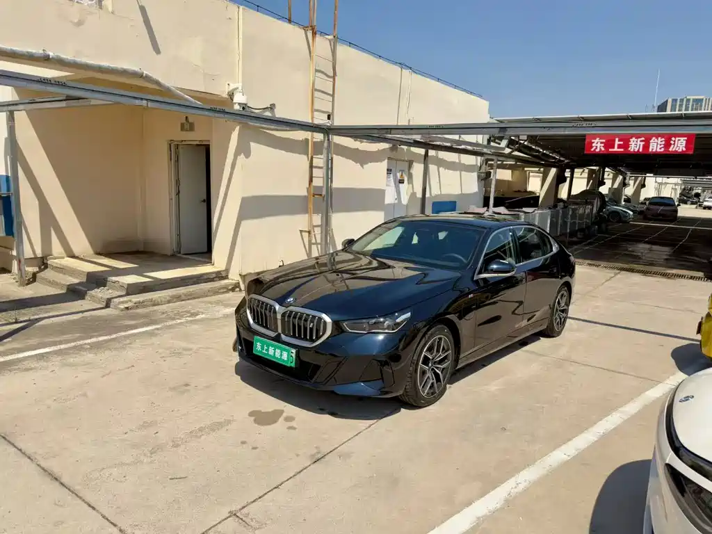 BMW i5 2025 eDrive 40L M Sport