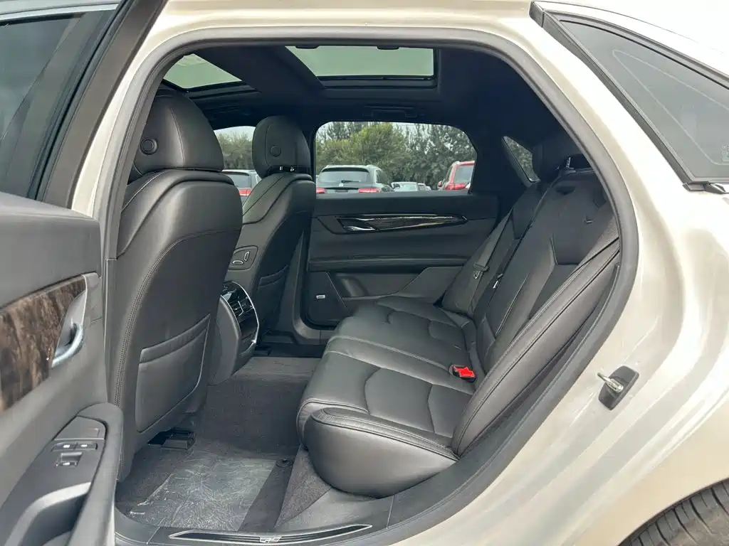 Cadillac CT6 — миниатюра 9