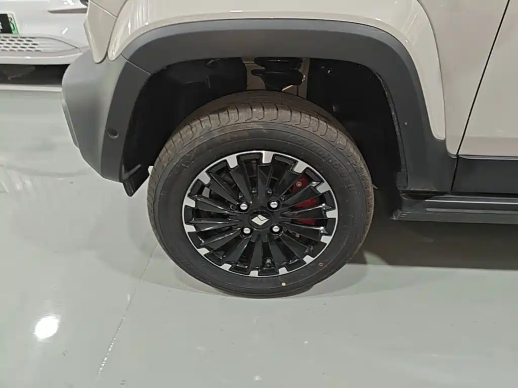 Baojun Yueye — миниатюра 23