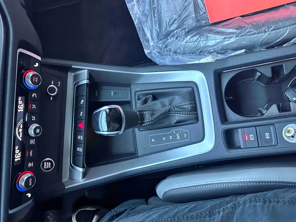 Audi Q3 — миниатюра 15