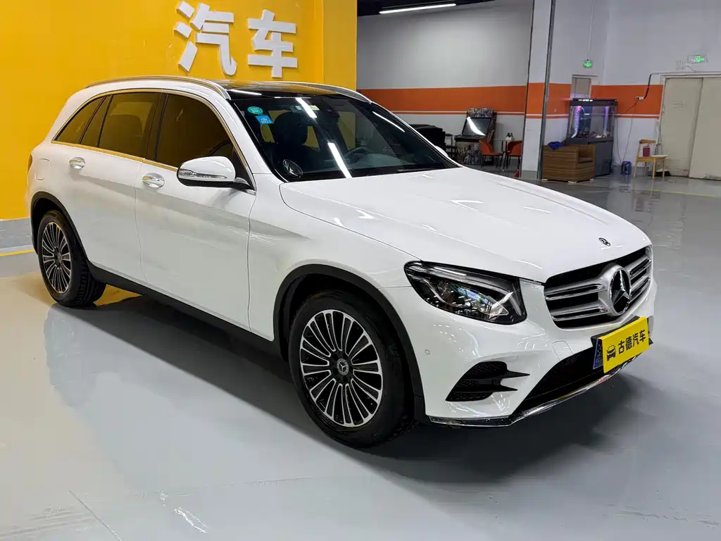 MERCEDES-BENZ GLC