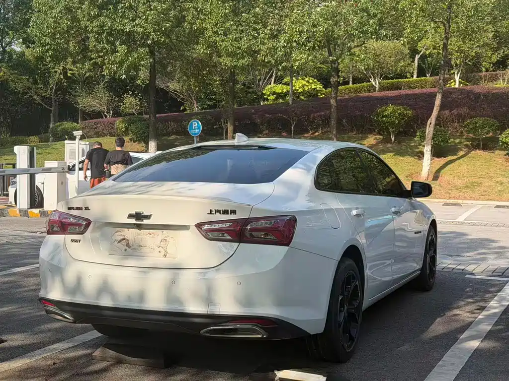 Chevrolet Malibu XL — миниатюра 9