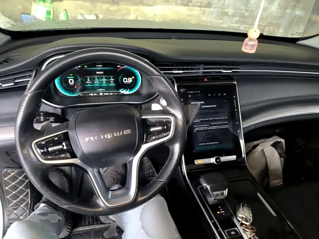 Roewe RX5 MAX — миниатюра 10
