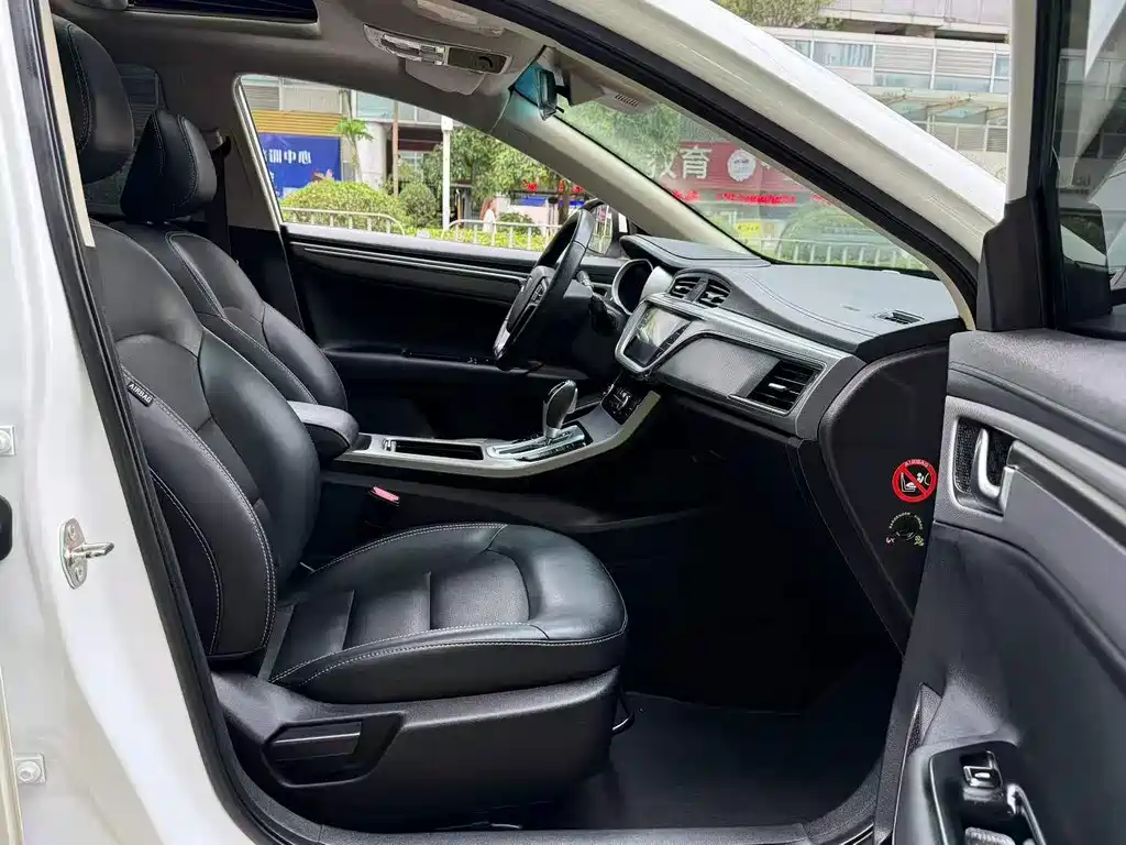 Geely Emgrand GL — миниатюра 6