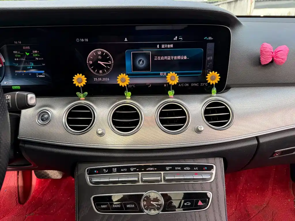 Mercedes-Benz E-Class (Import) — миниатюра 9