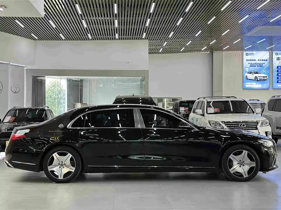 Mercedes-Benz Maybach S-Class