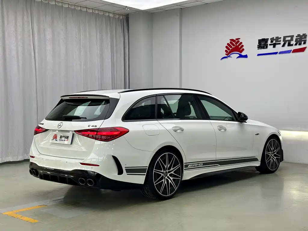 Mercedes-Benz C-Class AMG — миниатюра 8