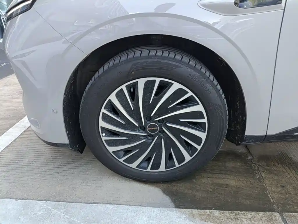 Exeed Xingjiyuan ET — миниатюра 23