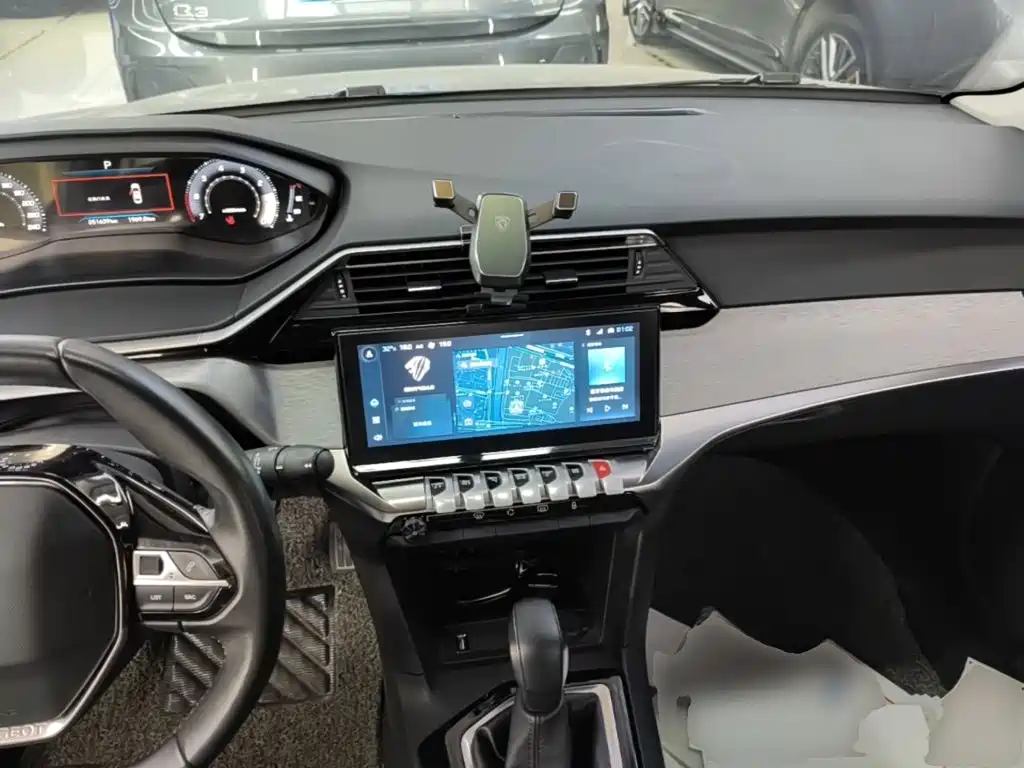 Peugeot 408 — миниатюра 10