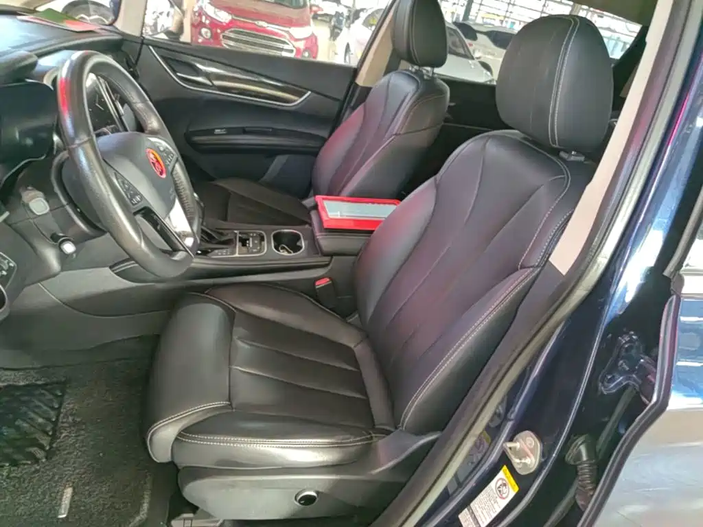 BYD MAX — миниатюра 15