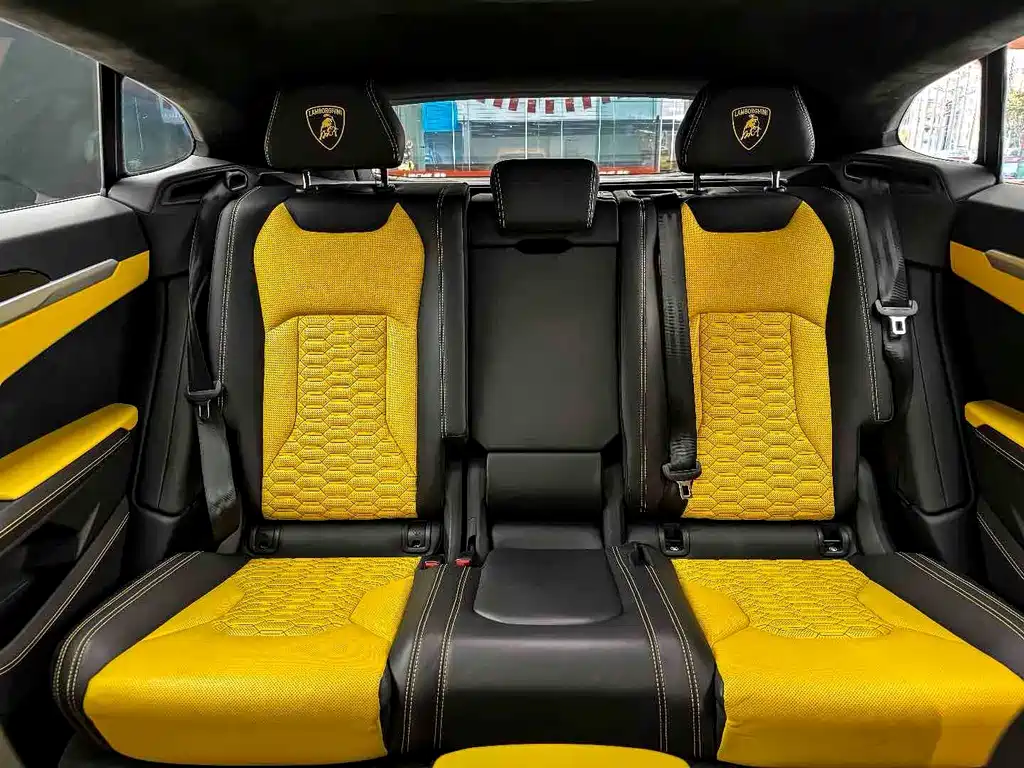 Lamborghini Urus — миниатюра 14