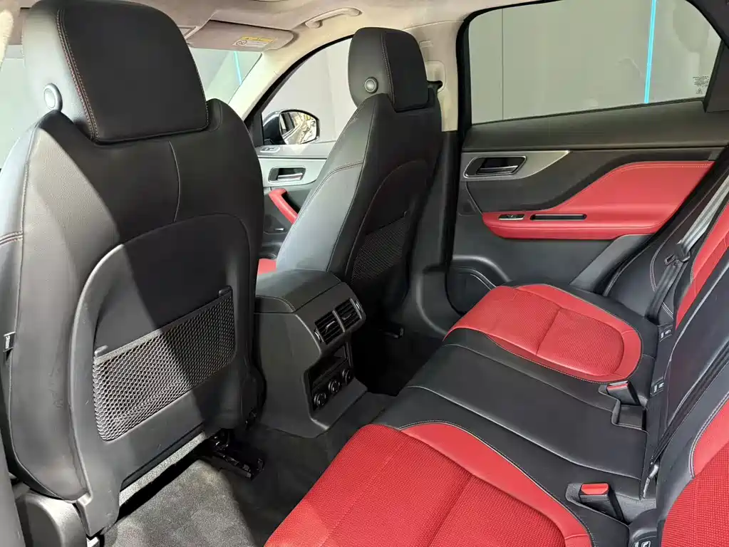 Jaguar F-PACE — миниатюра 10