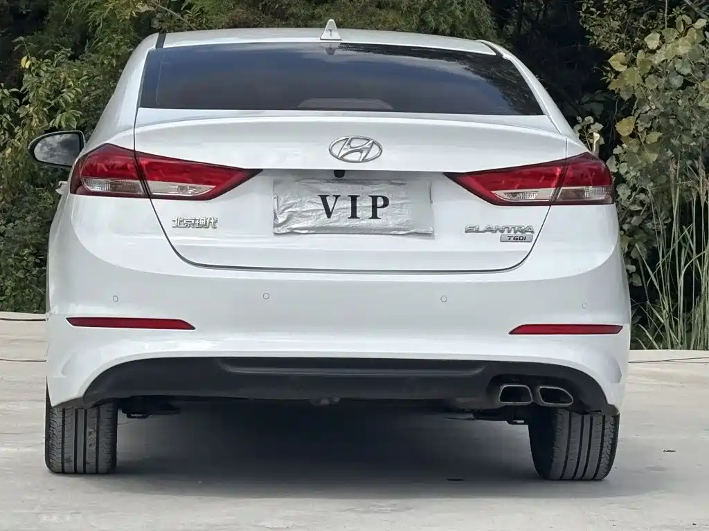 Hyundai Elantra — миниатюра 25