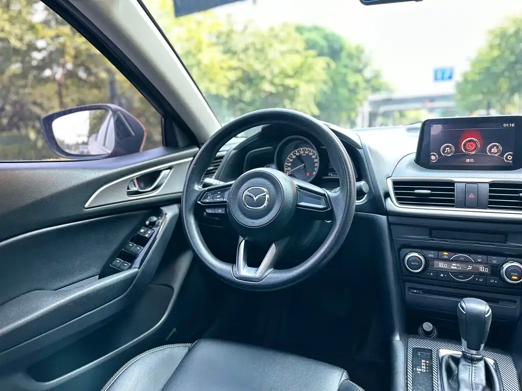 Mazda 3 Axela — миниатюра 20