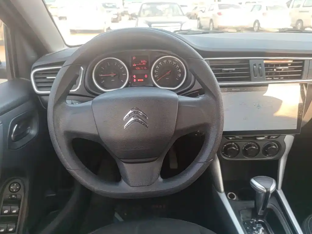 Citroen C3-XR — миниатюра 11