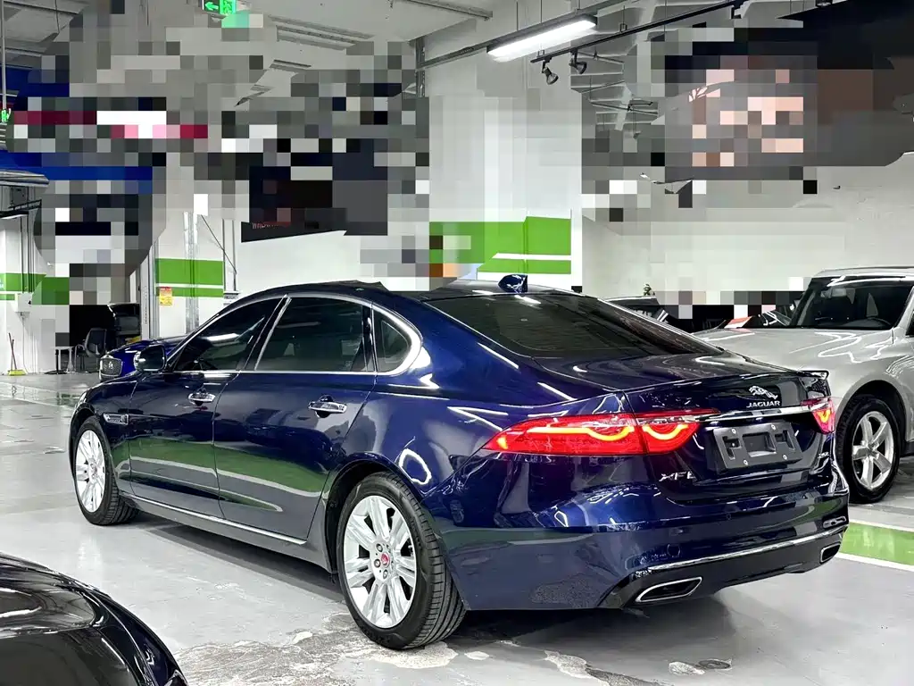 Jaguar XFL — миниатюра 9