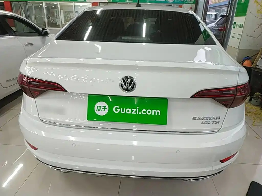 Volkswagen Sagitar — миниатюра 6