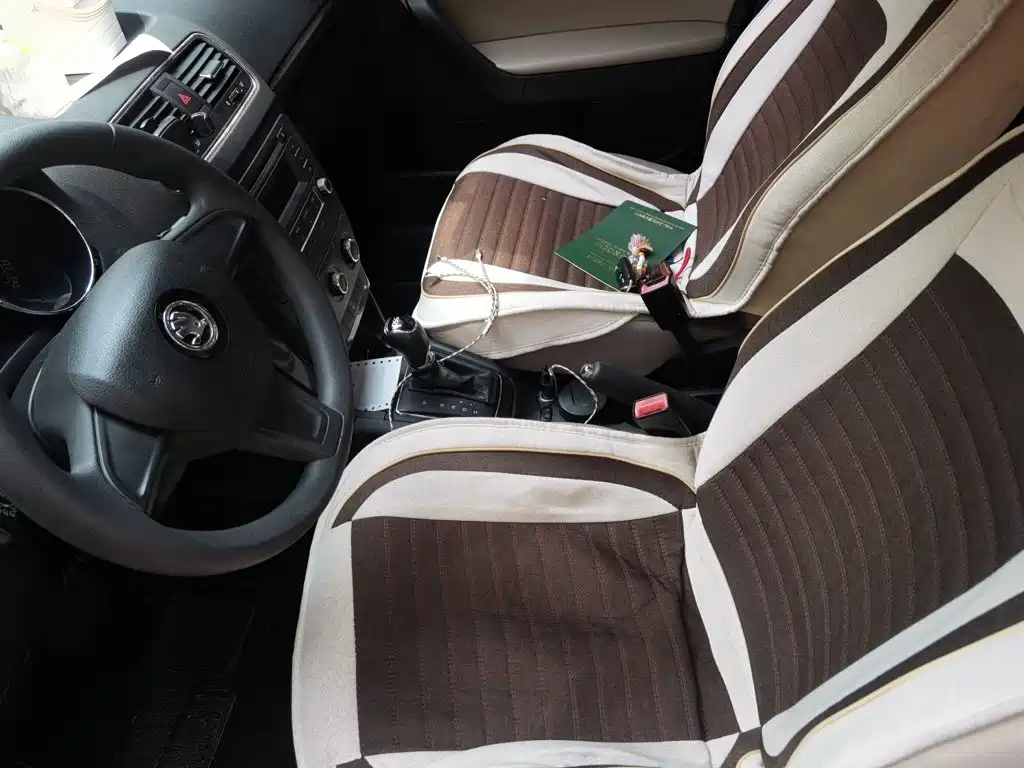 Skoda Yeti — миниатюра 12