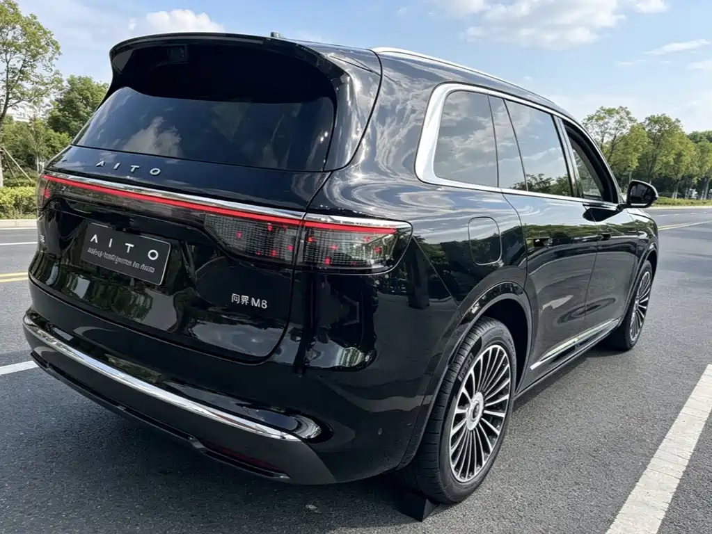 Aito M8 2025 Max+ 53.4kWh 6 мест (192 )